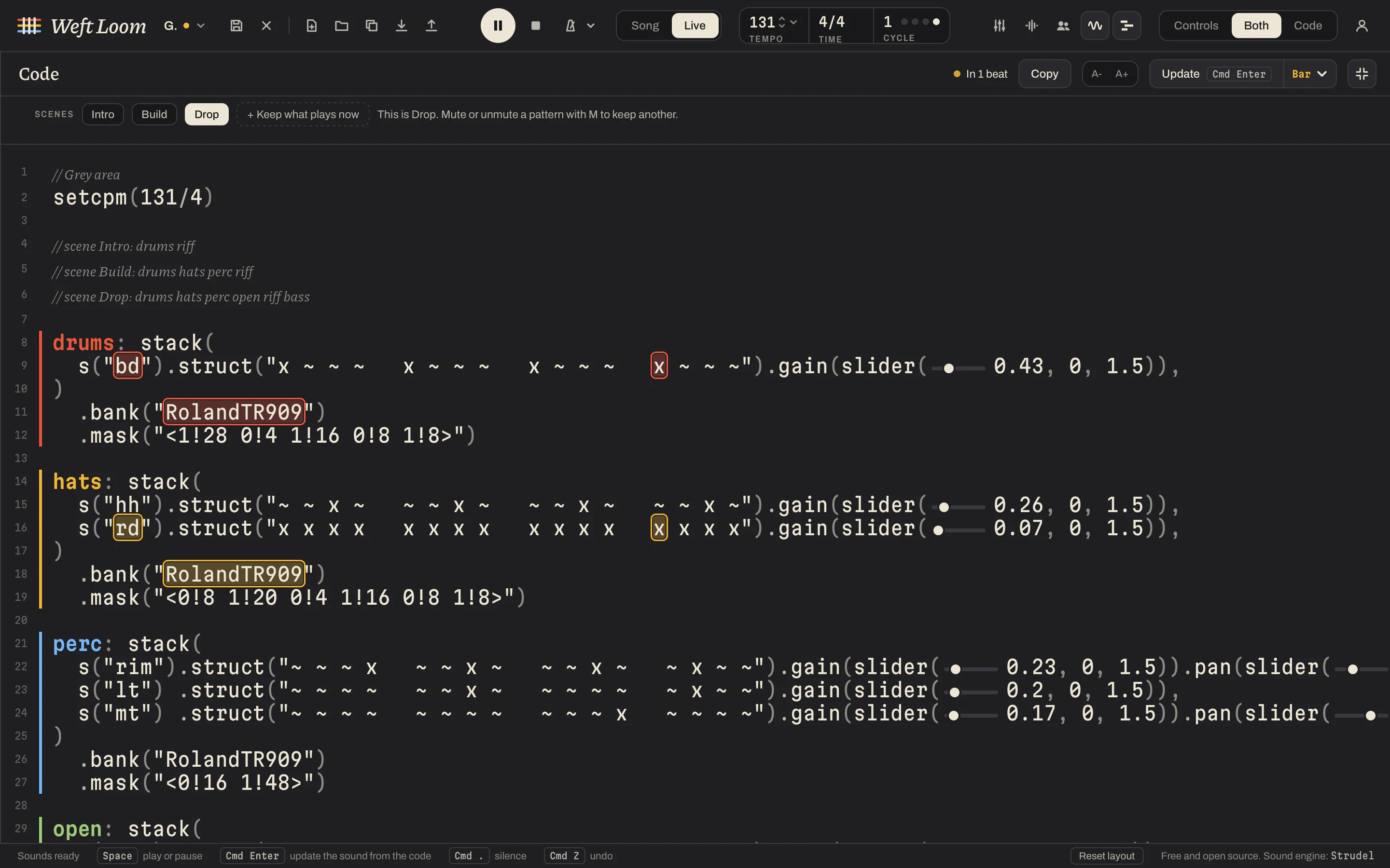 The performance view: the code over the whole window in large letters, the scenes over it, and beside Update a change waiting for the next bar, a beat away.